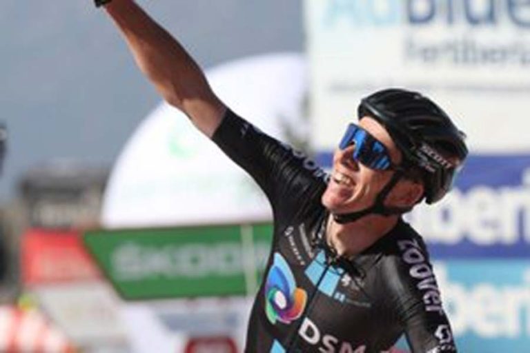 Romain Bardet ganó la etapa 14 de la Vuelta a España ...